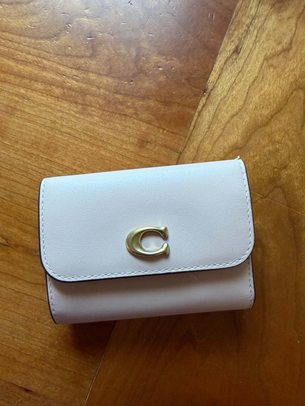 Coach Essential Card Holder Wallet In Colorblock - Picture 5 of 7